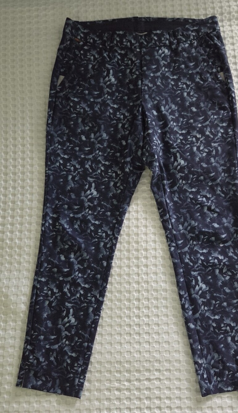KJUS Navy Floral Print Golf Pants